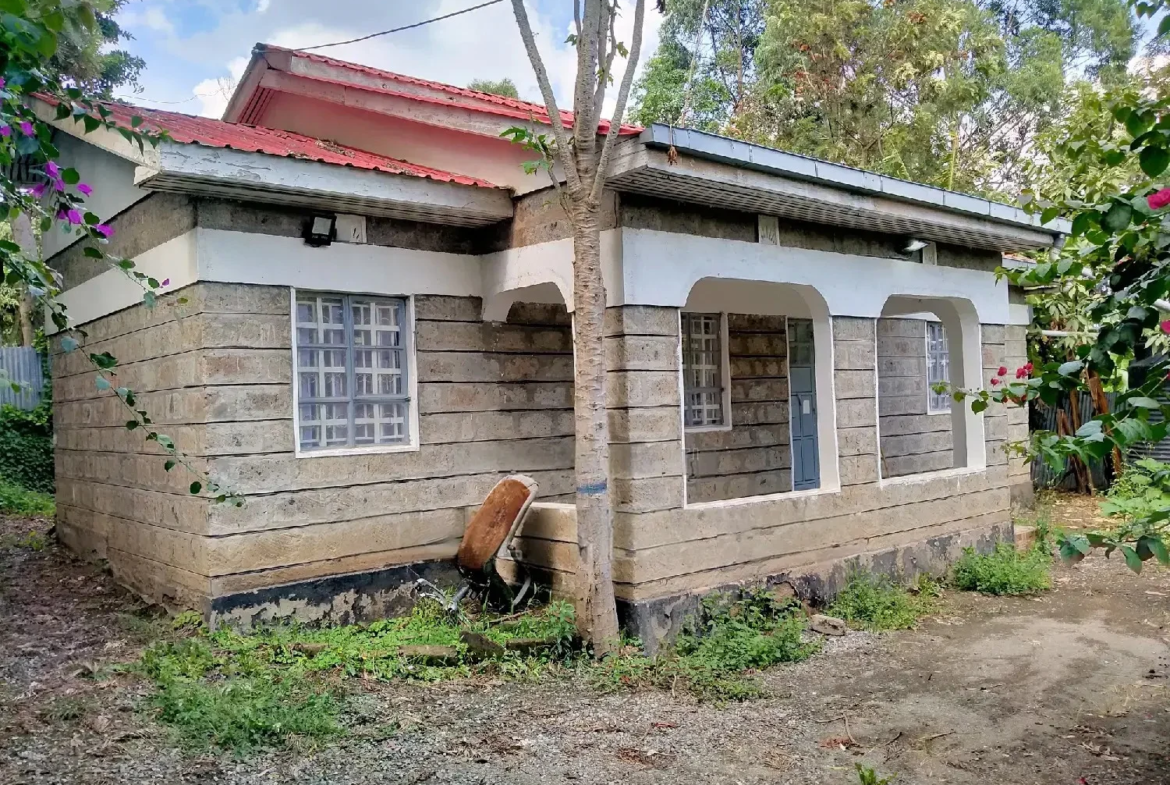 3 bedroom bungalow Oloosurutia