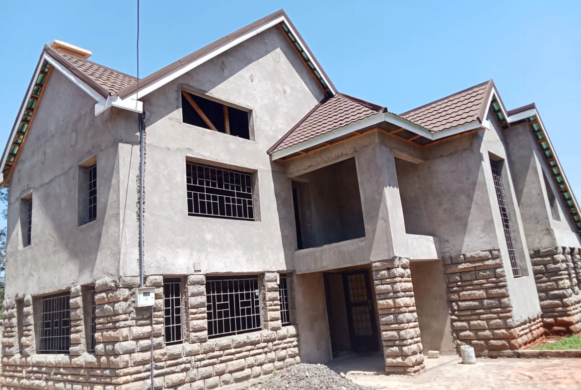 Incomplete 4-bedroom Maisonette All Ensuite