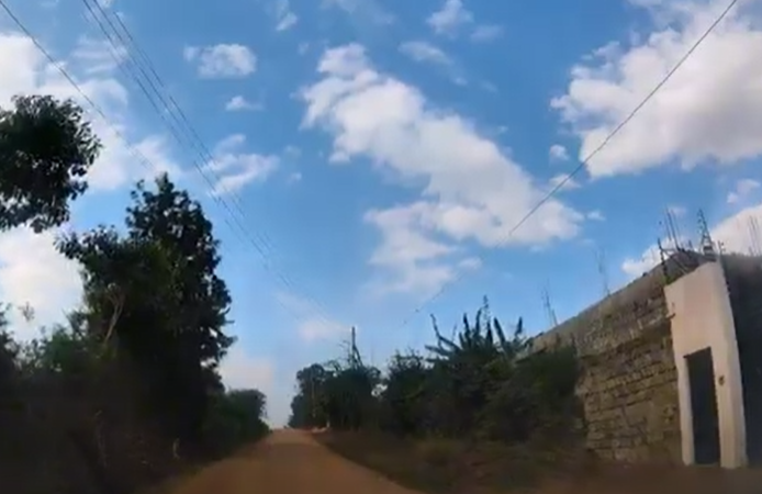unnamed road in Murera